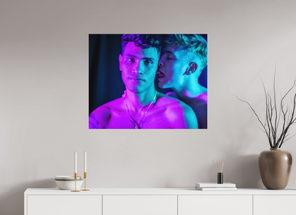35 x 28″, Giclee Matt Photo Rag A Kiss Behind His Ear - Fine Art Print